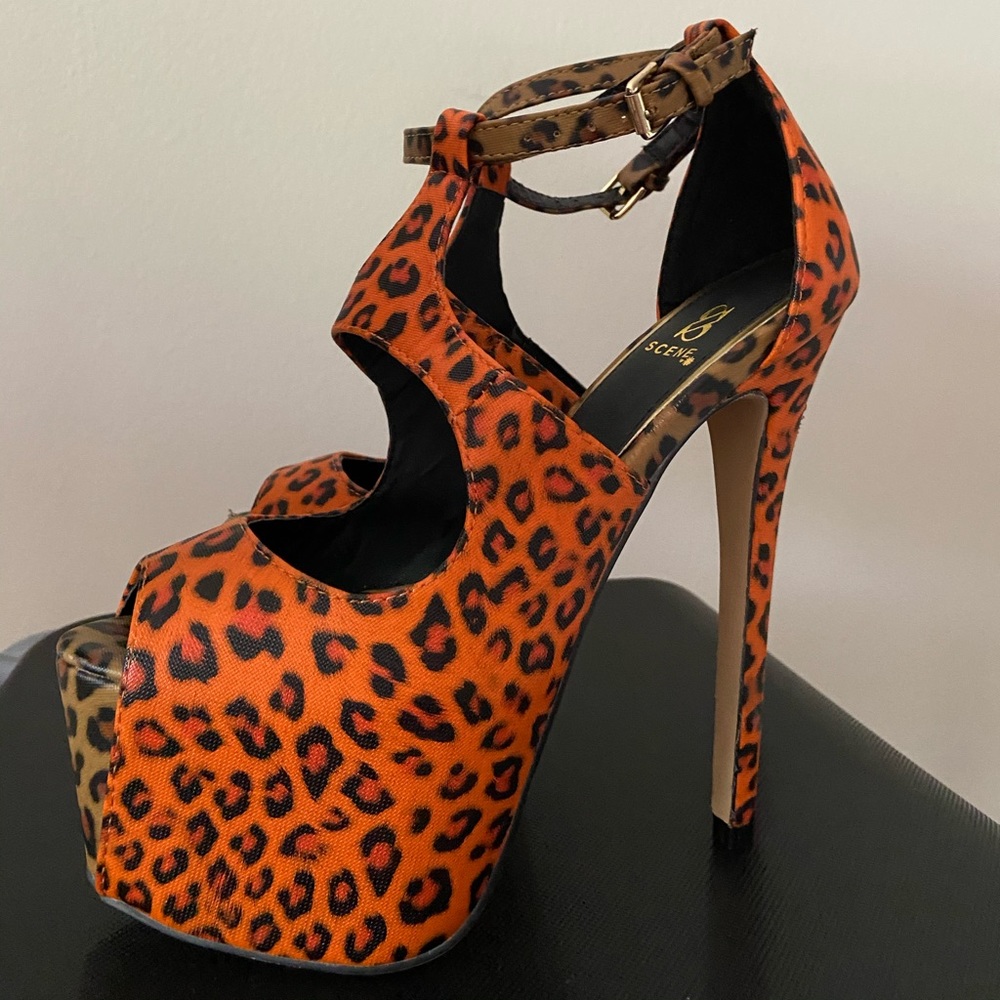 New Leopard high heels